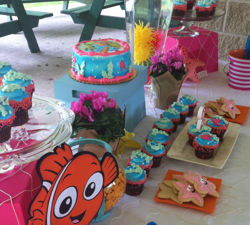 Nemo Cake Table