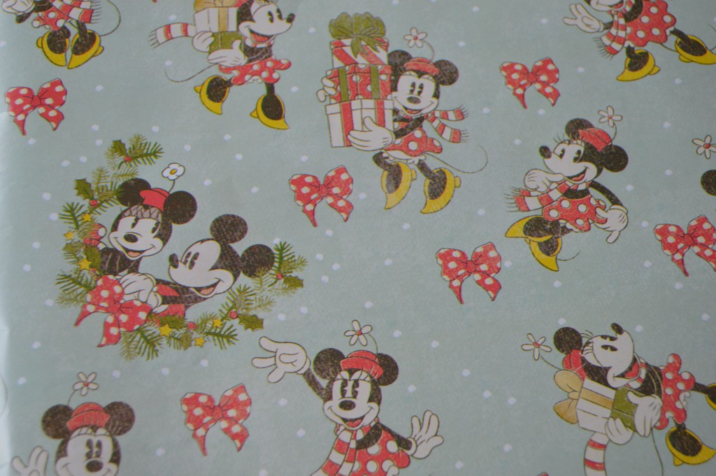 Minnie Wrapping paper