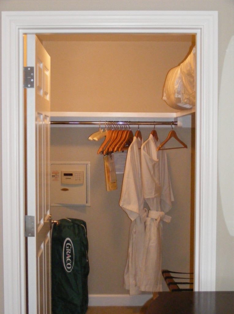 one bedroom master bedroom walk-in closet