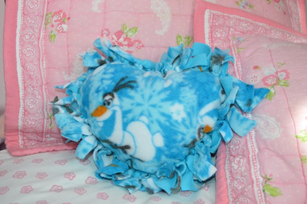Olaf's Frozen Heart Pillow www.mouseearsmom.com